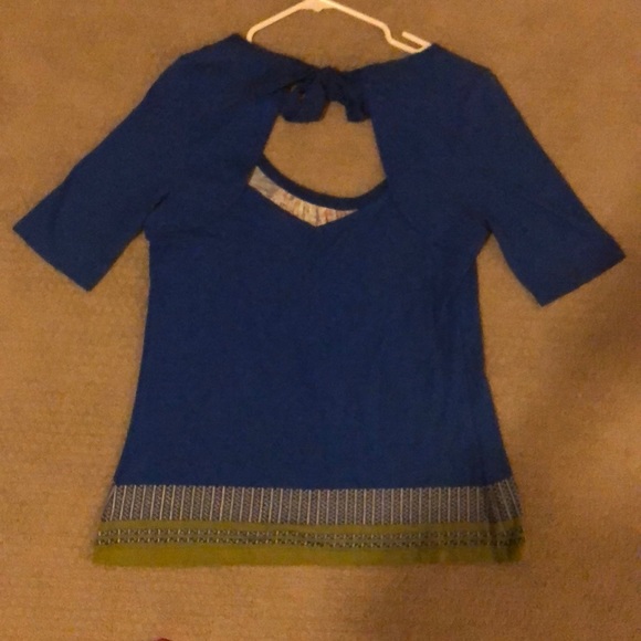 Akemi + Kin Top - Picture 3 of 4